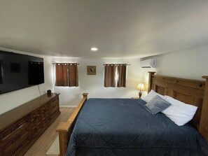 3 habitaciones, tabla de planchar con plancha y cuna de viaje