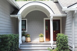 تفاصيل الفندق من الخارج