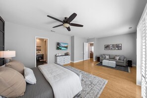 3 bedrooms, iron/ironing board, Internet, bed sheets