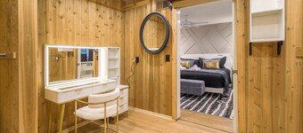 Hot Tub + Nespresso Bar + Bathroom Spa