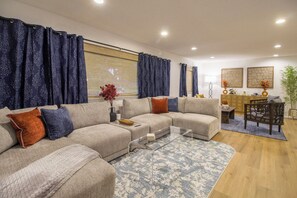Smart TV, ping pong, stereo, computer monitors