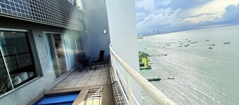 Hosts BR - Cobertura duplex frente mar