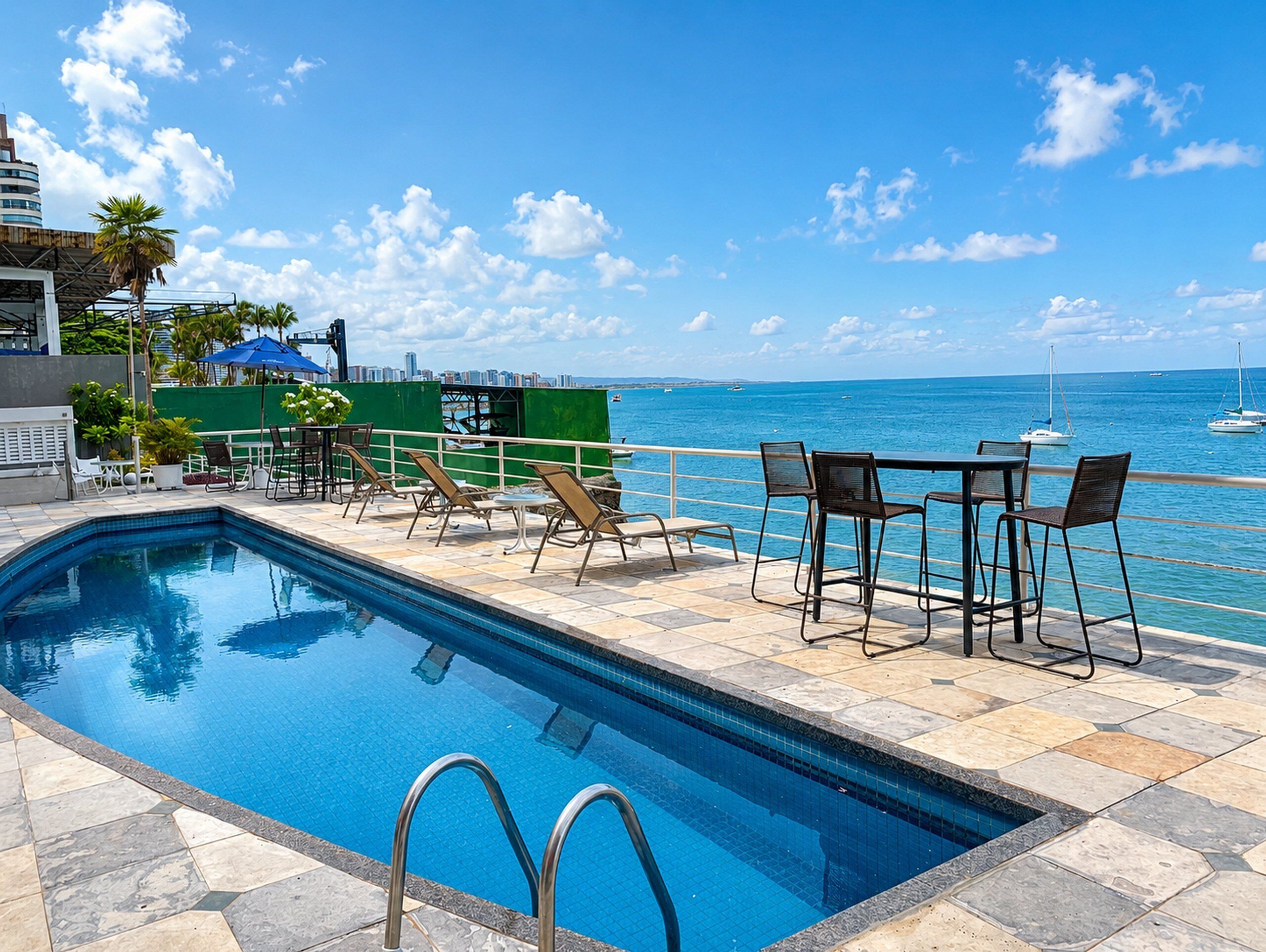 Apartment | Pool | Outdoor pool