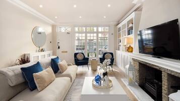 TV, fireplace, offices