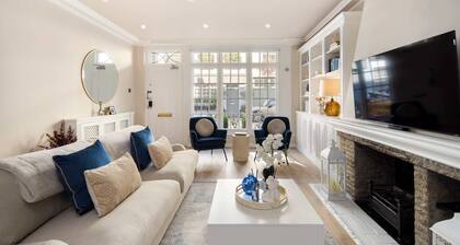 10 Mins Walk to Harrods | Belgravia Mews House