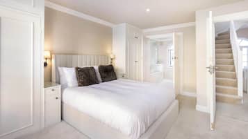 4 bedrooms, iron/ironing board, travel crib, WiFi