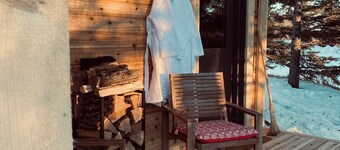 Smokey Hollow Motel & Resort