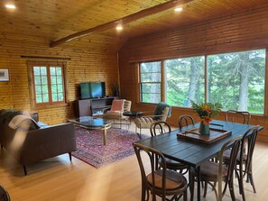 Familien-Ferienhütte, Mehrere Betten, Küche | Wohnbereich