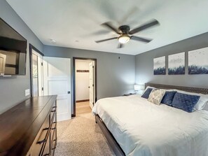 6 bedrooms, WiFi, bed sheets