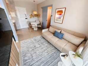 Apartment | Living area | Flat-screen TV - Hosts BR - Apartamentos no VG Fun (Fortaleza)