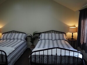 คอมฟอร์ทคอทเทจ | เตารีด/โต๊ะรีดผ้า, Wi-Fi ฟรี