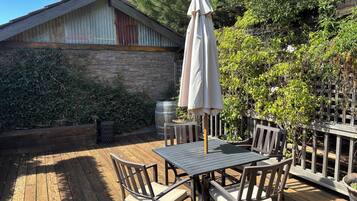 คอมฟอร์ทคอทเทจ | ลานระเบียง/นอกชาน