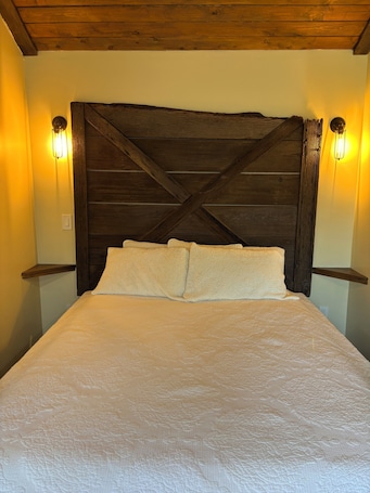 Comfort Cottage | Iron/ironing board, free WiFi