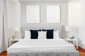 4 bedrooms, desk, iron/ironing board, travel cot - Resort Feel Scottsdale Stay|Heated Pool/Hot Tub (Scottsdale)