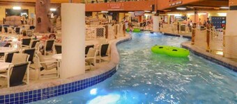 Wilderness Resort - Deluxe Two-Bedroom Sleeps 8 with 8 wristbands