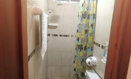 Towels, soap, toilet paper. Casita de Noemi, close to downtown and steps from Jipiro.