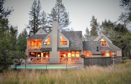 Augusta 3 - Private Heated Pool (seasonal), Golf Course, SHARC, 5 Suites