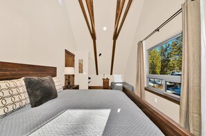 5 bedrooms, iron/ironing board, internet