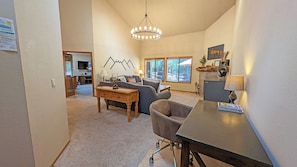 Smart-TV, peis og bordtennis