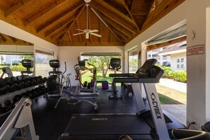 Apartment, Smoking - 3rd Floor Condo Richmond Estate Beach Access Pool (St. Ann's Bay)