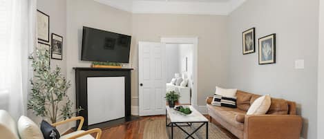 Smart TV, books