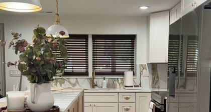 B’more local. 3-bedroom house in charming Baltimore