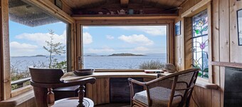 The Artist Cabin – Oceanfront Retreat - 3 month stays or more