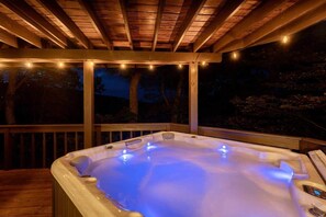 مغطس سبا خارجي