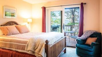 5 bedrooms, iron/ironing board, WiFi, bed sheets