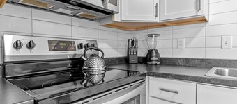 West Side Cozy Home, Pet Friendly