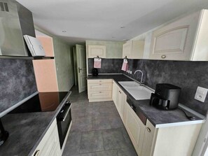 Microwave, oven, stovetop, dishwasher