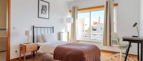 3 Schlafzimmer, Bügeleisen/Bügelbrett, WLAN, Bettwäsche