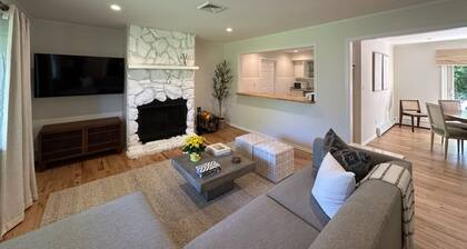 Charming 3bed/ 2bath house in Hampton Bays w/ Heated Pool