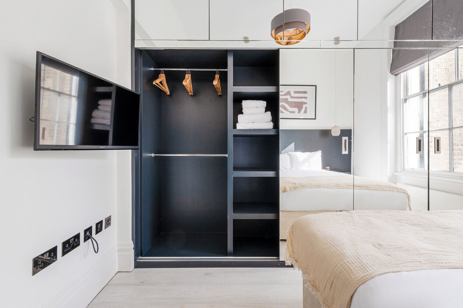 1 chambre, fer et planche à repasser, Wi-Fi, draps fournis