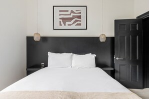 1 bedroom, iron/ironing board, WiFi, bed sheets - Blueground | Tyburnia, view, nr Hyde Park (London)