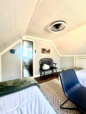 3 chambres, bureau, accĂšs au Wi-Fi (inclus), literie fournie