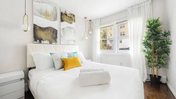 3 bedrooms, iron/ironing board, free WiFi, bed sheets