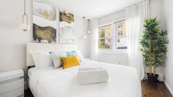 3 bedrooms, iron/ironing board, free WiFi, bed sheets