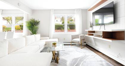 Luxury Designer Home near NYC + Free Parking