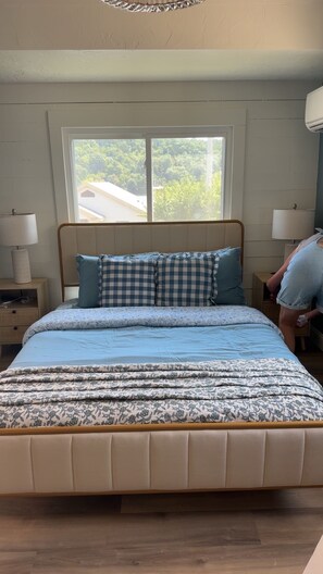 6 chambres, fer et planche à repasser, accès à Internet, literie fournie