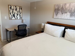 2 bedrooms, desk, iron/ironing board, WiFi