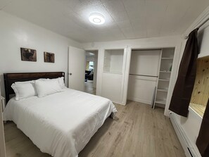 2 habitaciones, tabla de planchar con plancha y wifi gratis 