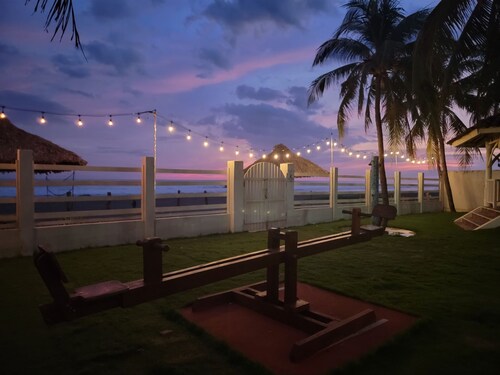 SANDY TOES THE BEACH HOUSE COSTA AZUL, EL SALVADOR SONSONATE