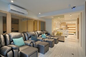 Warmsteinmassagen, Thai-Massagen