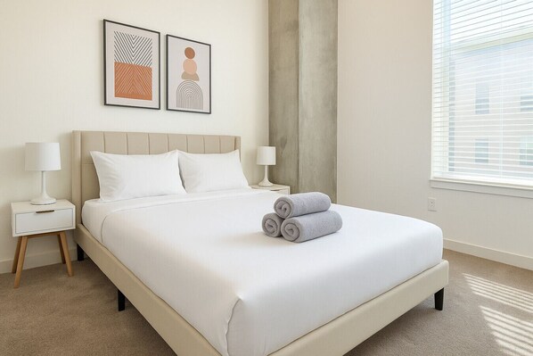 2 Schlafzimmer, Schreibtisch, Bügeleisen/Bügelbrett, WLAN