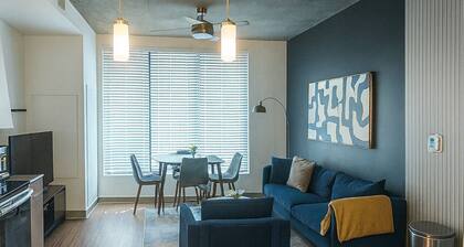 Birmingham Stay | 2BR w/ Rooftop Amenities
