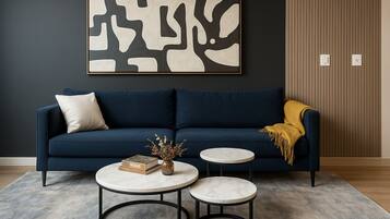 Een televisie en een computerscherm