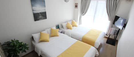 1 bedroom, bed sheets