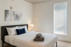 2 quartos, escrivaninha, ferros/tábuas de passar roupa, Wi-Fi