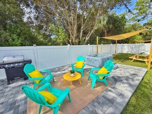 Terrace/patio - NEW !Hot Tub! Sunshine-Up 6 Guests-Private Backyard (Port Orange)